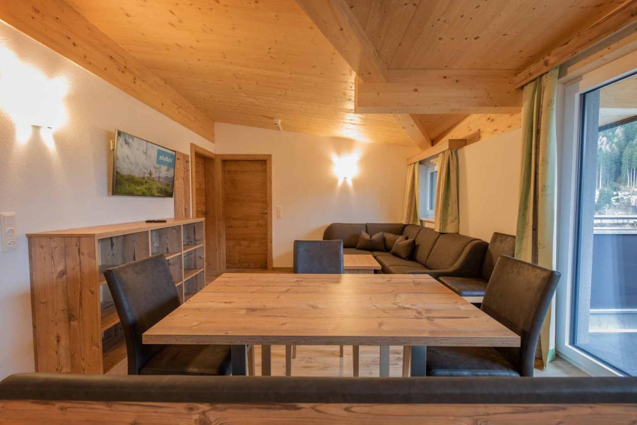 Ferienhaus Gipfelblick Нойштіфт-ім-Штубайталь Екстер'єр фото