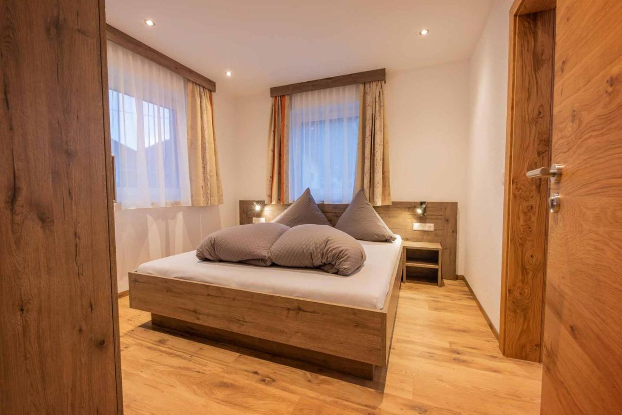Ferienhaus Gipfelblick Нойштіфт-ім-Штубайталь Екстер'єр фото